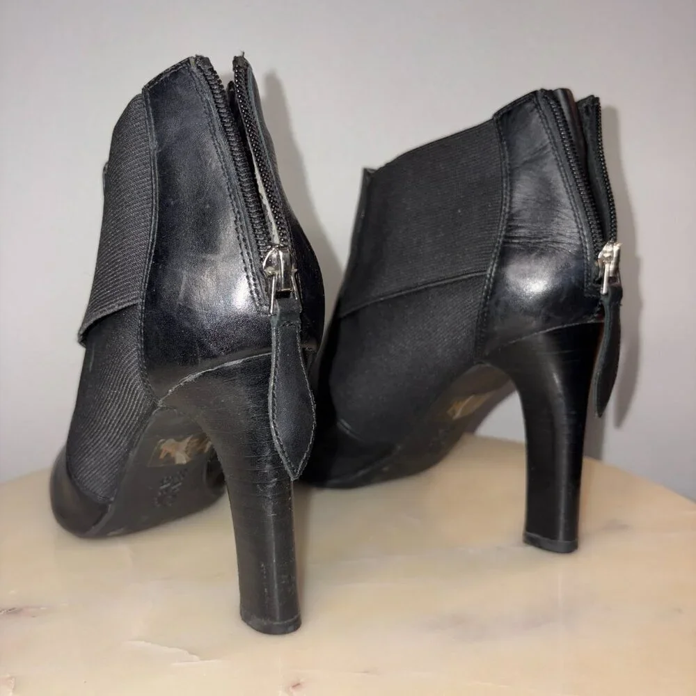 Franco Sarto Viceroy Sz 7.5 Leather Heeled Ankle Bootie - Zip Heel